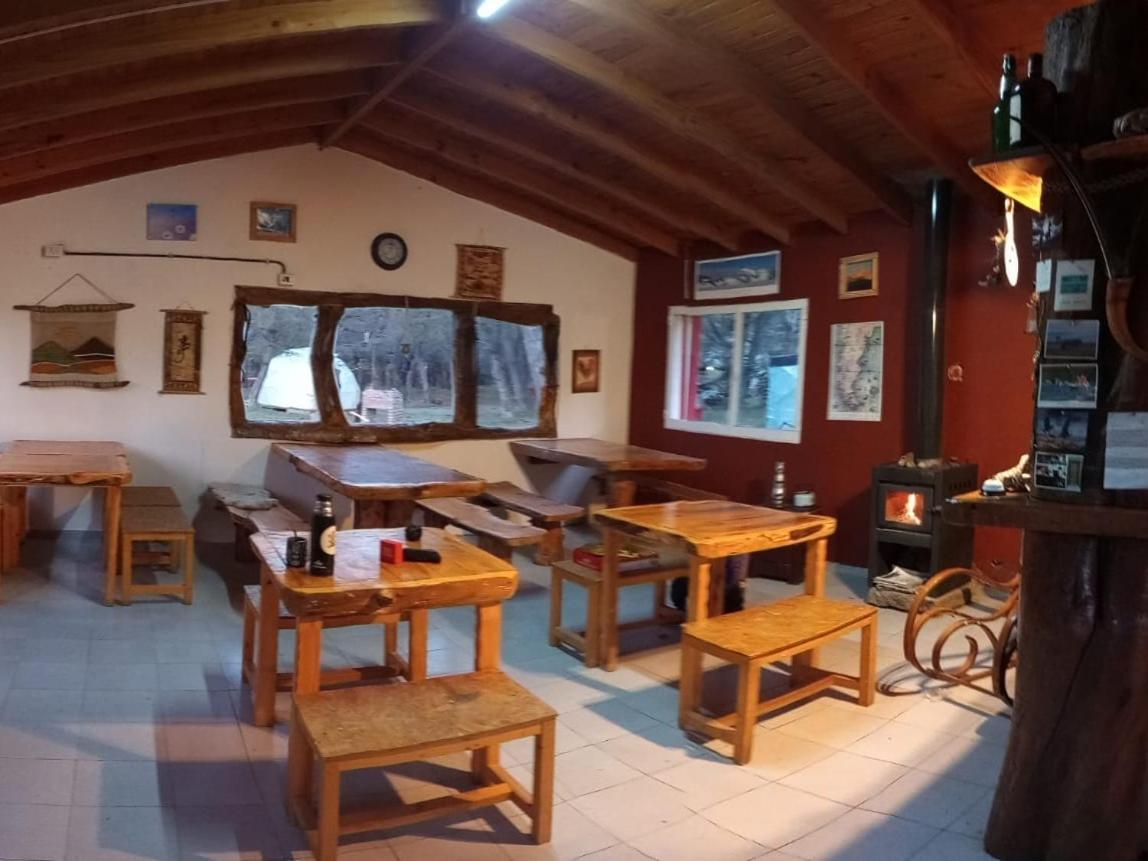 Camping Rio De Las Vueltas El Chaltén Exterior foto